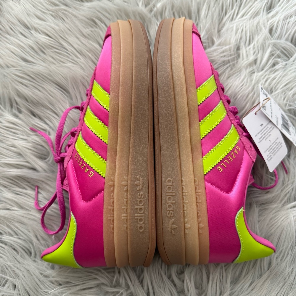 ADIDAS Gazelle Bold Shoes Semi Lucid Fuchsia Solar Slime Gold Metallic 8.5 NWT - Picture 9 of 13